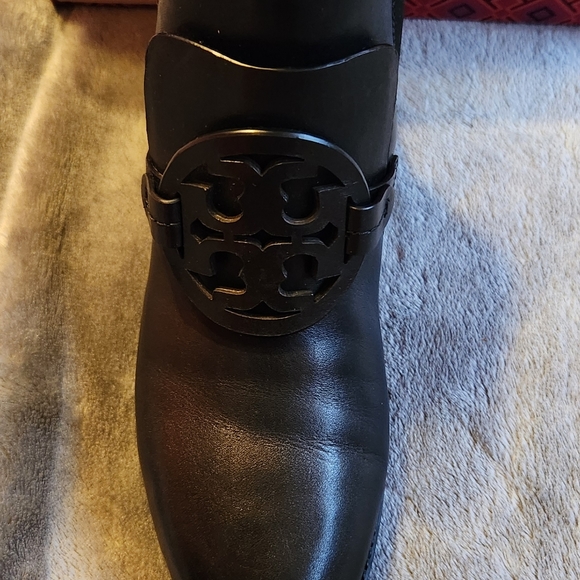 Tory Burch Miller 25 mm booties - Picture 10 of 10